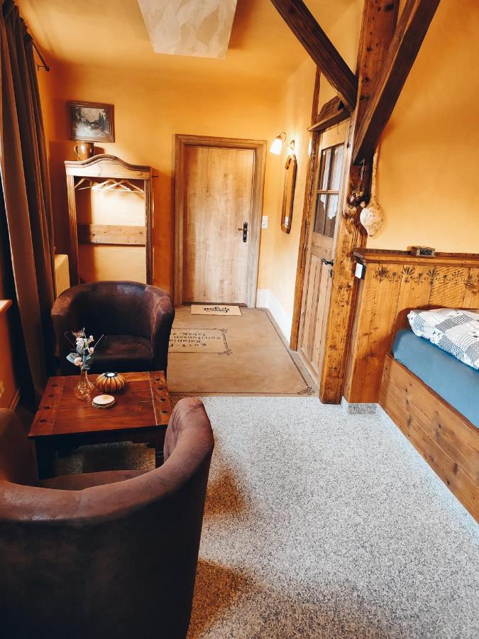 Vintage Ferienwohnung Viktoria Бад-Клостерлаусниц Экстерьер фото